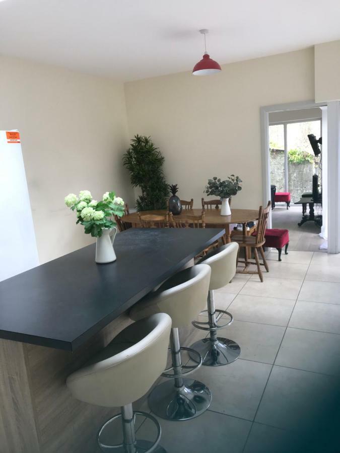 Newcastle Guest House Голвей Екстер'єр фото