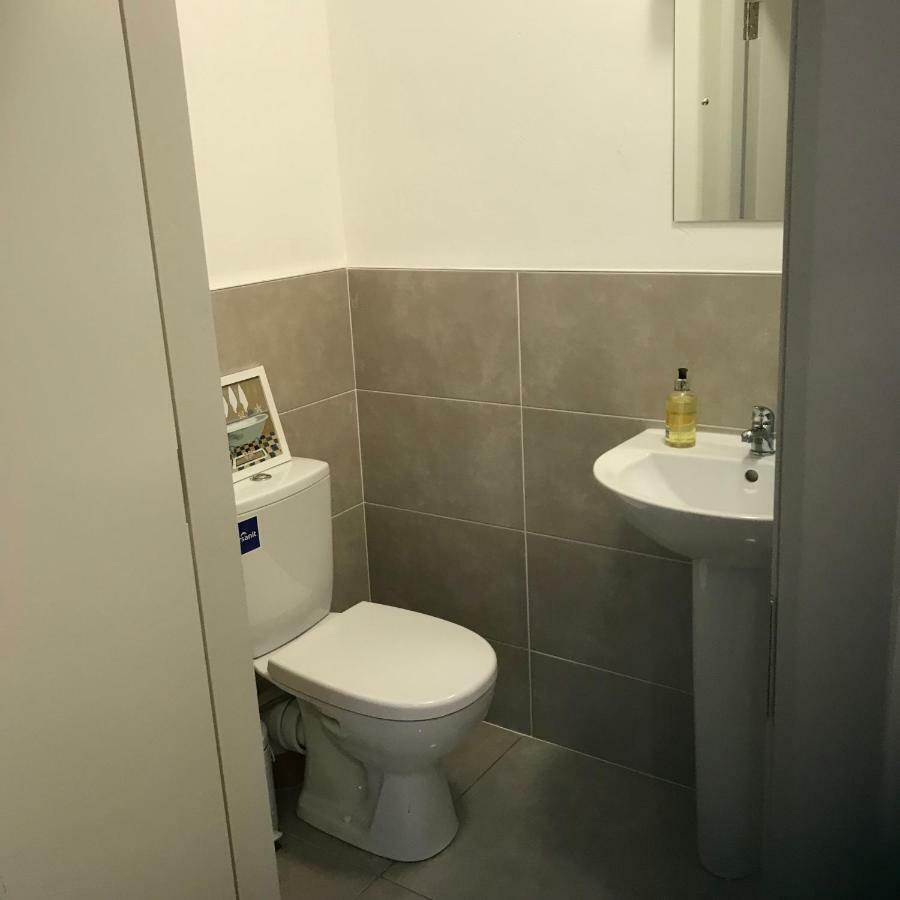 Newcastle Guest House Голвей Екстер'єр фото